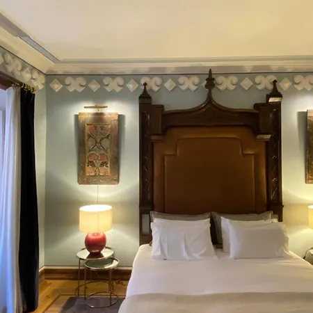 Mercador Guest house 4*